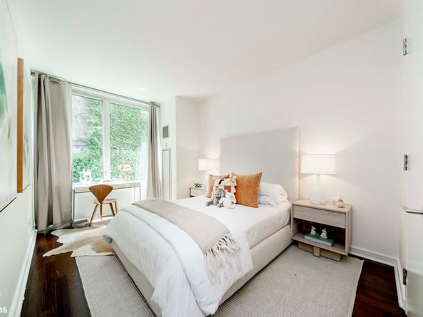 130 West 19th Street 3E, New York NY 10011