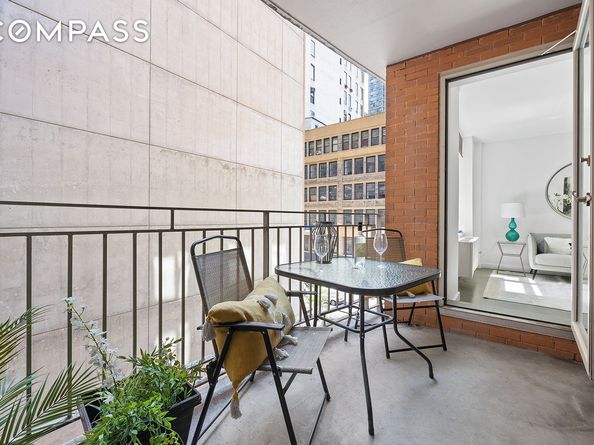 502 9th Avenue 4A, New York NY 10018
