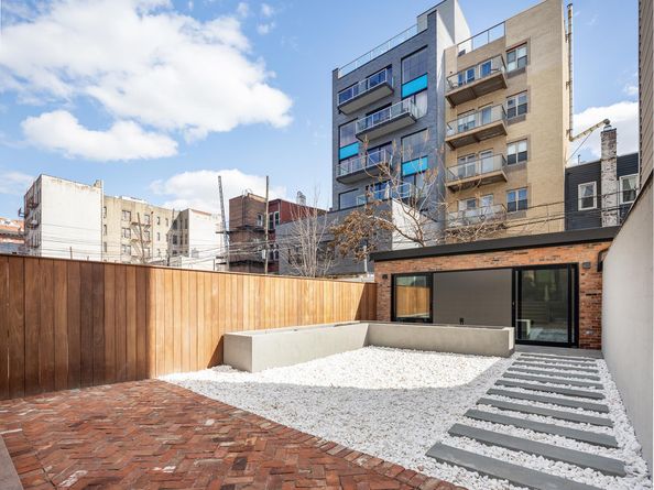 98 Conselyea Street, Brooklyn NY 11211