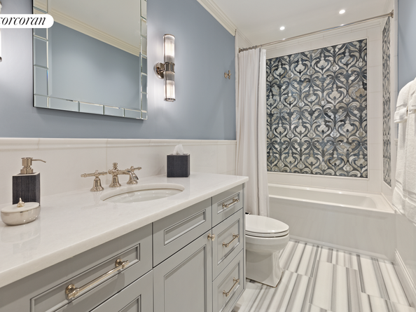 169 East 71st Street, New York NY 10021