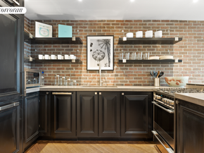 169 East 71st Street, New York NY 10021