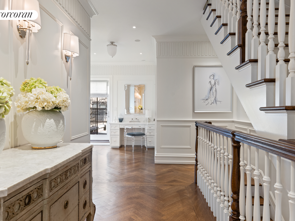 169 East 71st Street, New York NY 10021