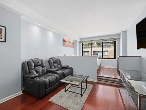 16 West 16th Street 14LS, New York NY 10011