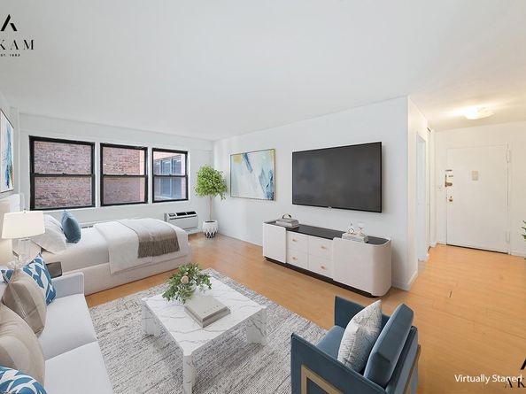 579 West 215th Street 5D, New York NY 10034