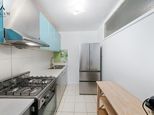 579 West 215th Street 5D, New York NY 10034