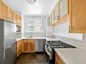 324 East 41st Street 904C, New York NY 10017