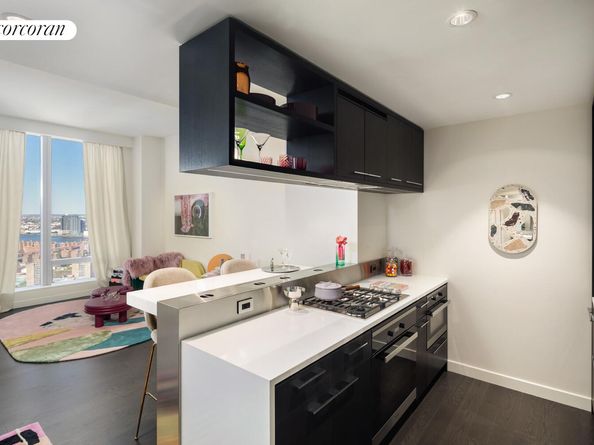 252 South Street 22J, New York NY 10002