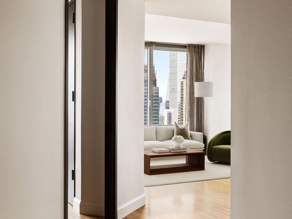 247 West 46th Street 3103, New York NY 10036