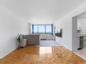 2 Bay Club Drive 20Z4, Queens NY 11360