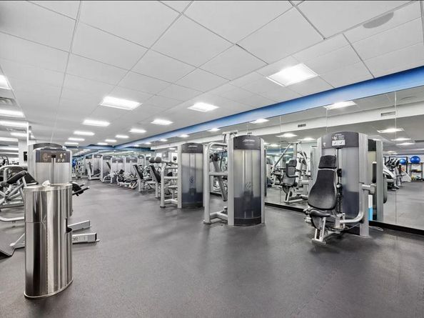 2 Bay Club Drive 20Z4, Queens NY 11360
