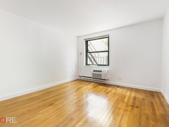 638 Washington Street 2B, New York NY 10014