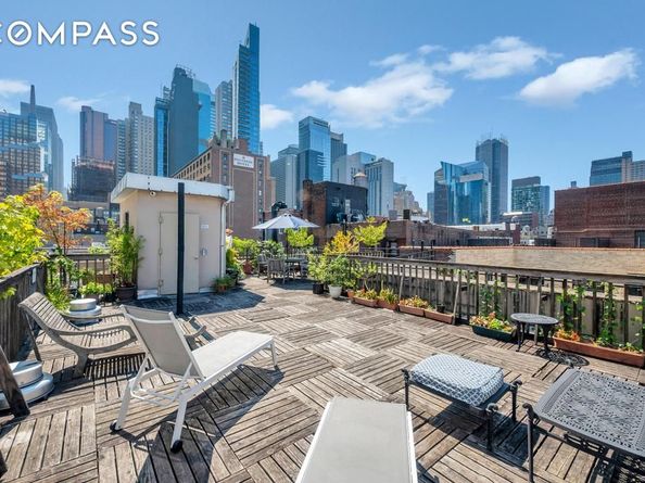 344 West 49th Street 4B, New York NY 10019