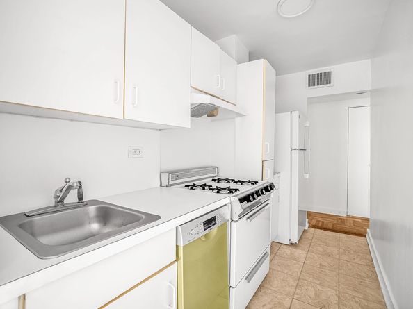 233 East 70th Street 10T, New York NY 10021