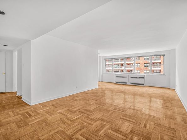 233 East 70th Street 10T, New York NY 10021