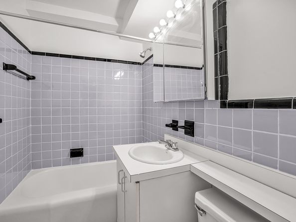 233 East 70th Street 10T, New York NY 10021