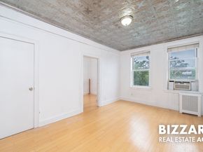 37-75 64th Street 31, Queens NY 11377
