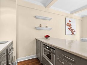 320 East 42nd Street 408, New York NY 10017