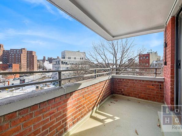 268 East Broadway A307, New York NY 10002