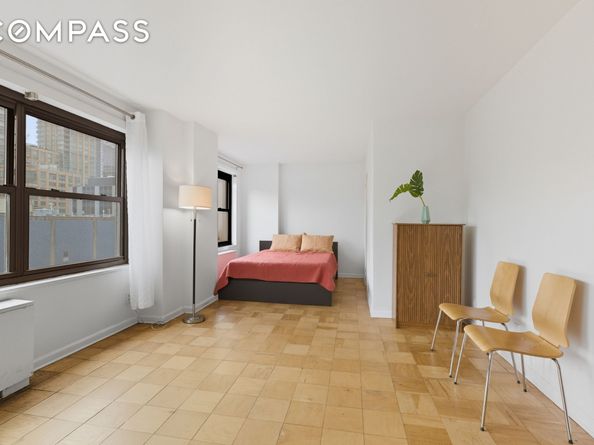 140 West End Avenue 6D, New York NY 10023