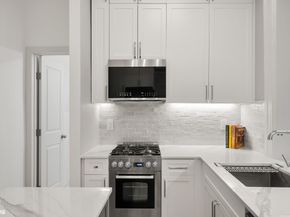 102 West 75th Street 24, New York NY 10023