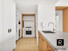 212 Warren Street 21A, New York NY 10282