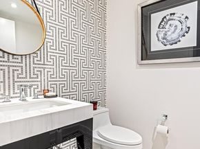 261 West 25th Street 1D, New York NY 10001