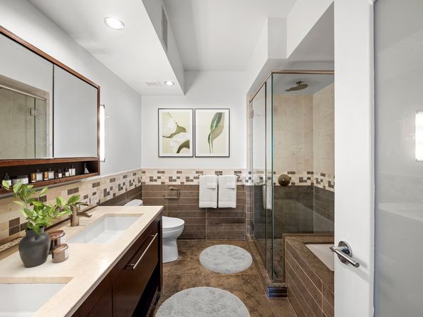101 West 24th Street 33A, New York NY 10011