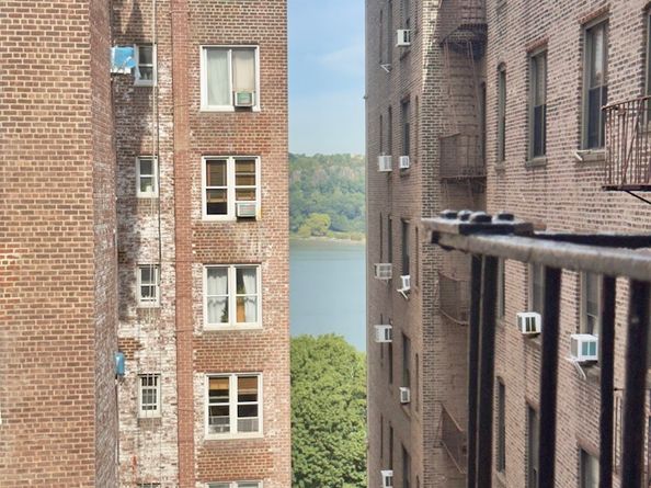 340 Haven Avenue 4F, New York NY 10033