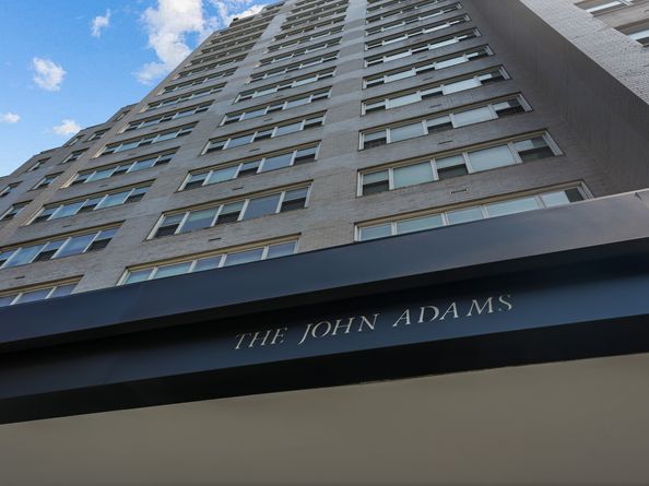 101 West 12th Street 9Z, New York NY 10011