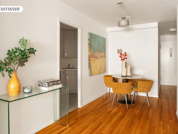 130 East 18th Street 8N, New York NY 10003
