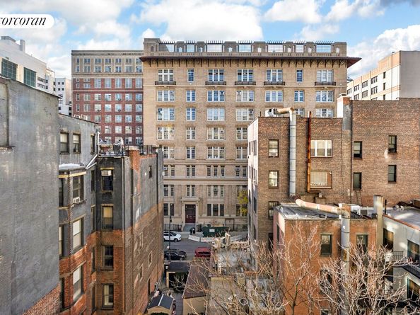 130 East 18th Street 8N, New York NY 10003