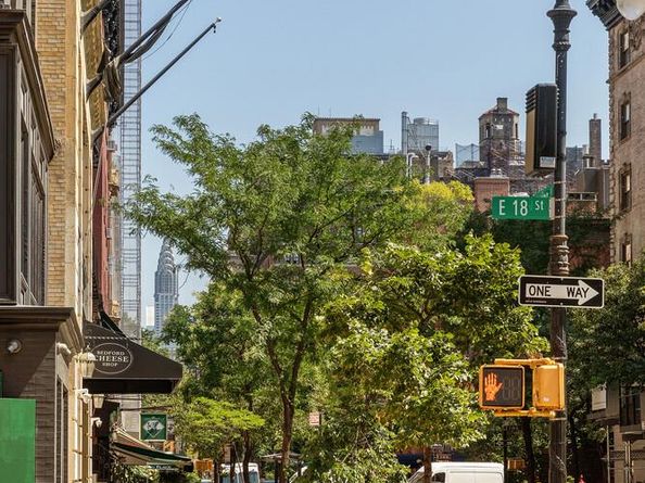 130 East 18th Street 8N, New York NY 10003