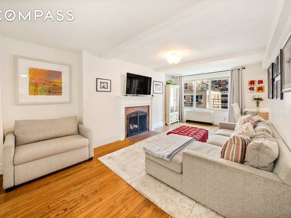 424 East 52nd Street 9B, New York NY 10022