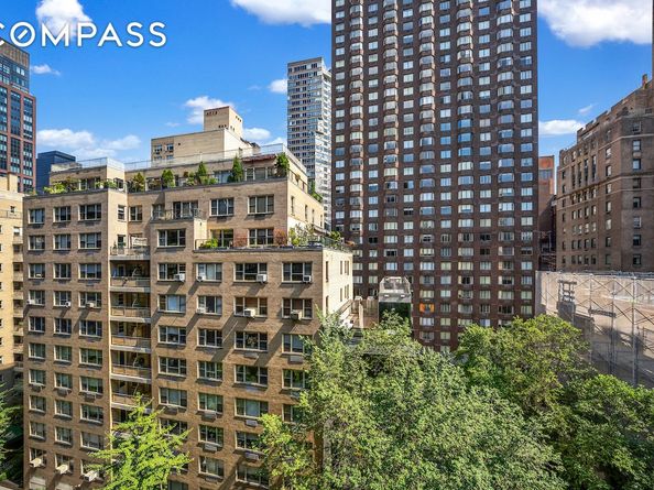 424 East 52nd Street 9B, New York NY 10022