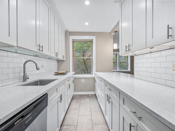 48-19 43rd Street 4D, Queens NY 11377