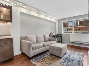 139 East 33rd Street