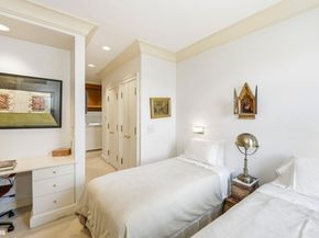 563 Park Avenue 11/12W, New York NY 10021