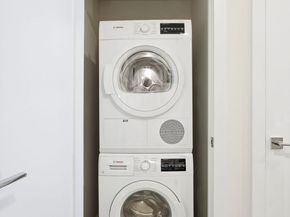 23-23 30th Road 3A, Queens NY 11102