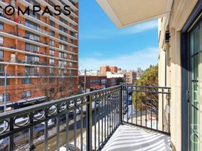 23-23 30th Road 3A, Queens NY 11102