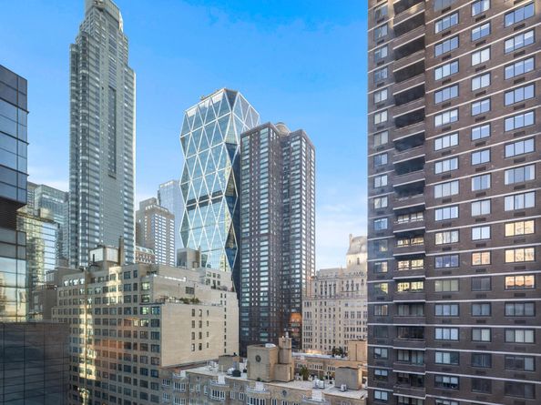 30 West 60th Street 12A, New York NY 10023
