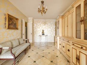 176 East 71st Street 14D, New York NY 10021