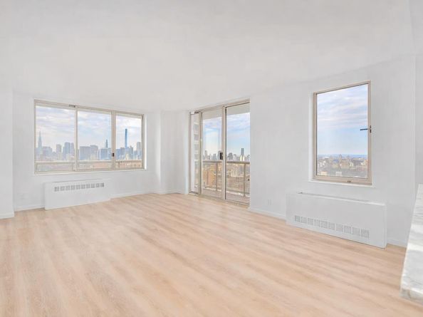 200 East 89th Street 42A, New York NY 10128