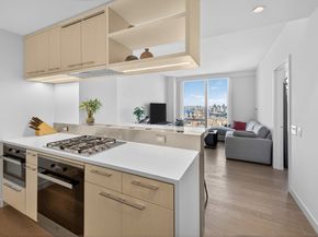 252 South Street 64G, New York NY 10002