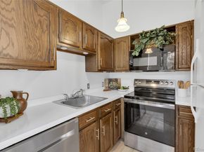 1001 E 17th Avenue 13, Denver CO 80218