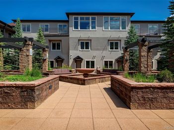 2800 Aurora Avenue
