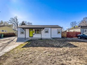 Undisclosed Address #1530811, Denver CO 80219