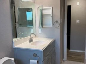 1923 Delphi Lane, Houston TX 77067