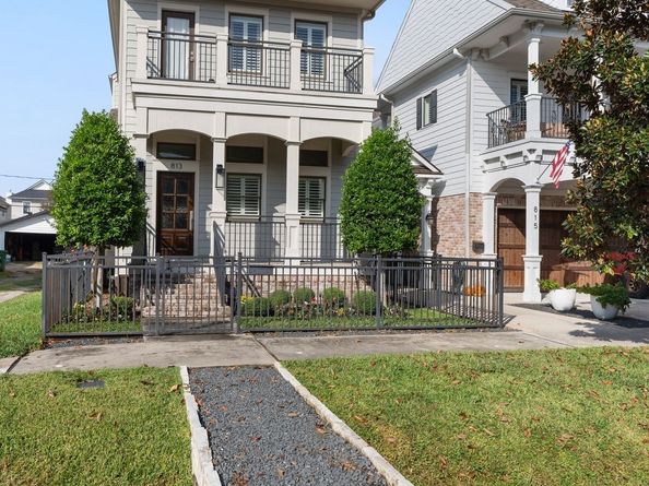 813 Ashland Street, Houston TX 77007