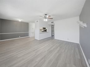 11002 Hammerly Boulevard 12, Houston TX 77043