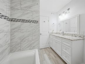 11002 Hammerly Boulevard 12, Houston TX 77043